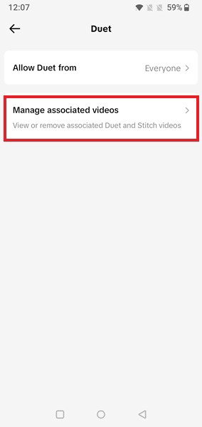 Нажав на опцию «Управление связанными видео» в приложении TikTok,