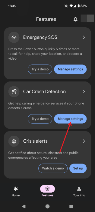 Нажатие «Управление настройками» для обнаружения автомобильных аварий в приложении Android Personal Safety.