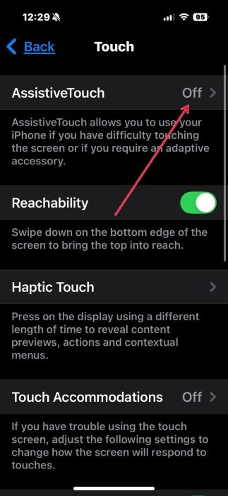 Включение опции AssistiveTouch в настройках iPhone.