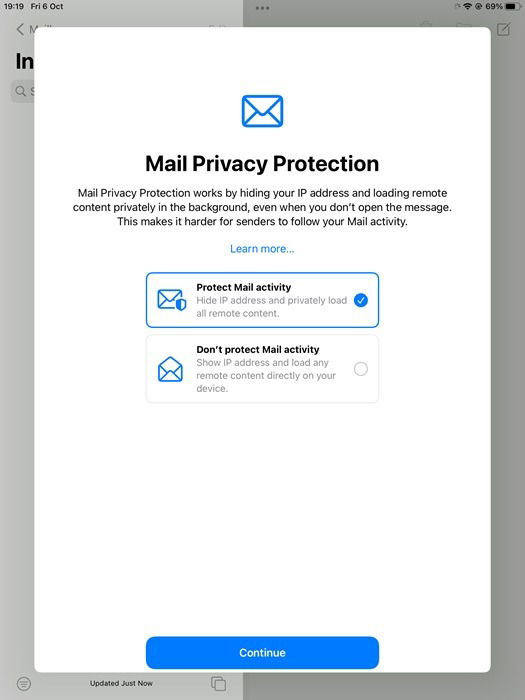 Защита конфиденциальности почты включена на iPad для почтового приложения Outlook.