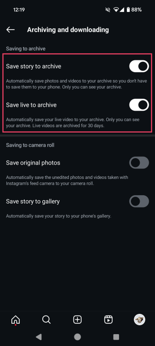 Включение опций «Сохранение истории в архив» и «Сохранить трансляцию в архив» в настройках Instagram.